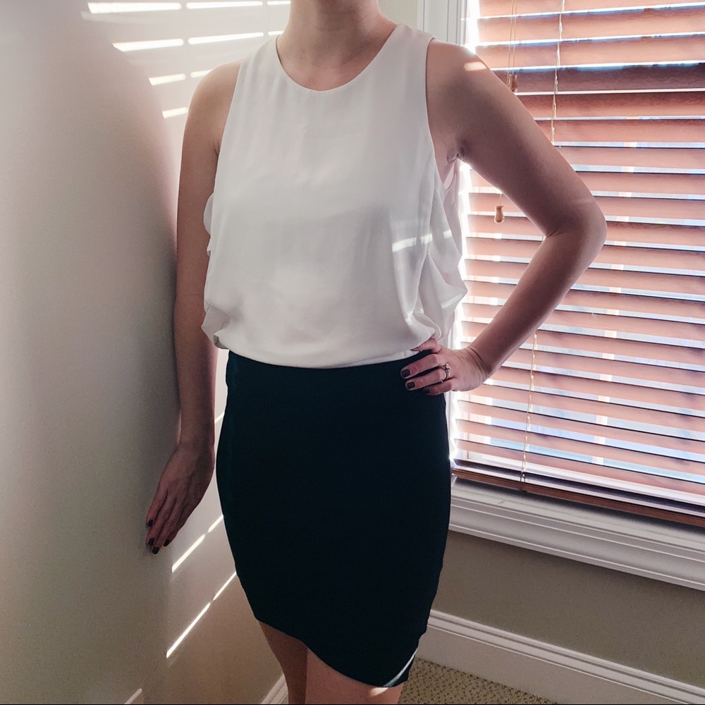 BCBGMAXAZRIA White Sleeveless Blouse